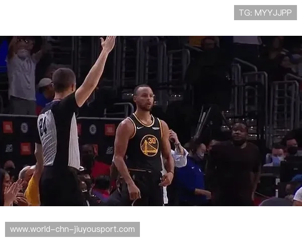 威少大前锋转型，三连胜展现全面实力，威少三阵