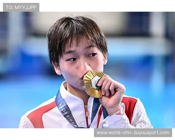 全红婵笑看镜头状态不错,全红婵全 全红婵笑看镜头状态不错,全红婵全